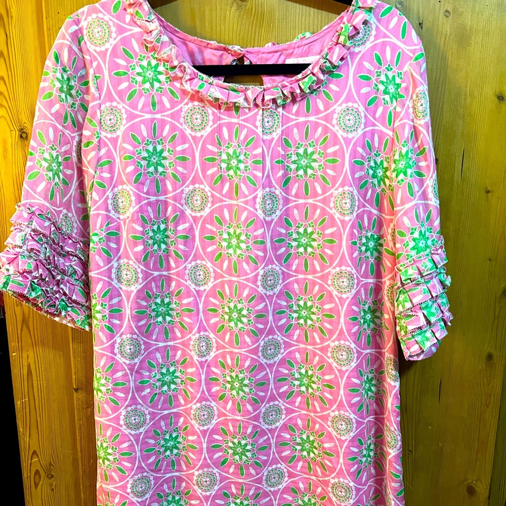 Lilly Pulitzer Ruffle sleeve dress Size 12